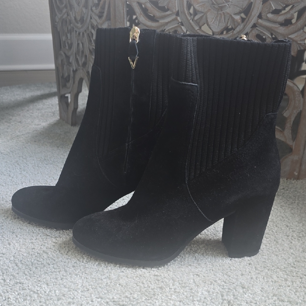 Vionic Black Suede Weather Resistant Heeled Boots Size 8